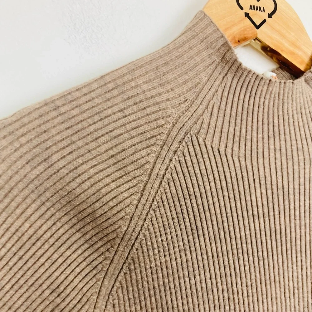 NWT Quince EcoKnit Ribbed Mick Neck Midi sweater dress in warm taupe colorway S - Picture 4 of 9